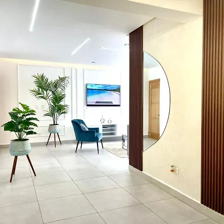 City Apartament With 2 Bedroom And Pool